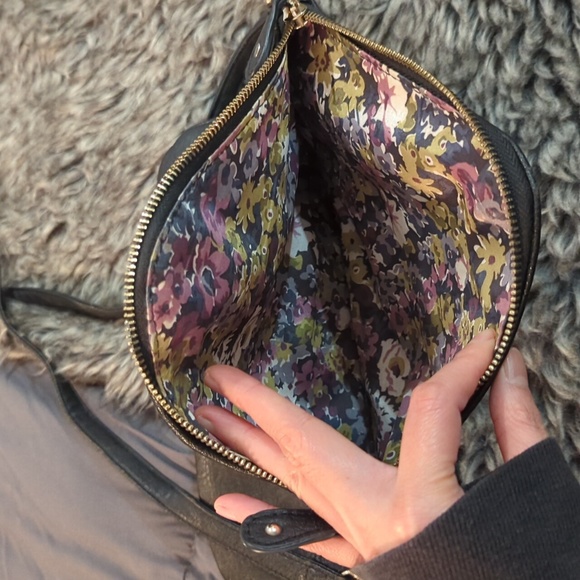 Black Crossbody clutch - Picture 5 of 5